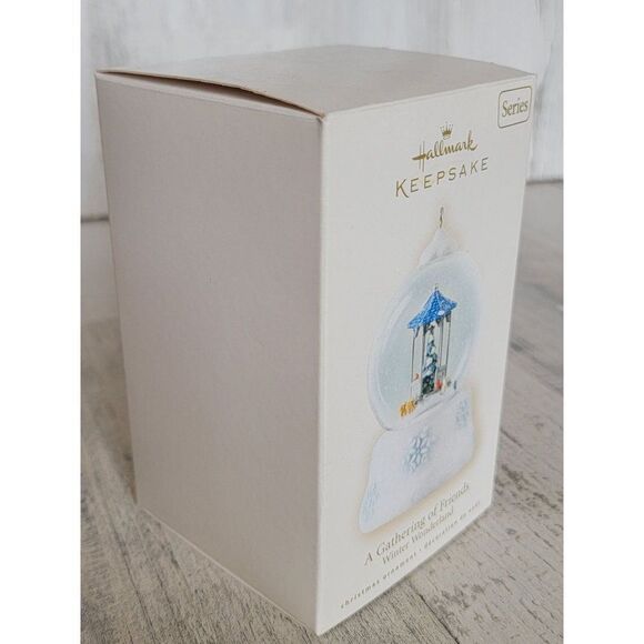 Hallmark a gathering of friends 2007 ornament snow globe Xmas - Picture 2 of 5